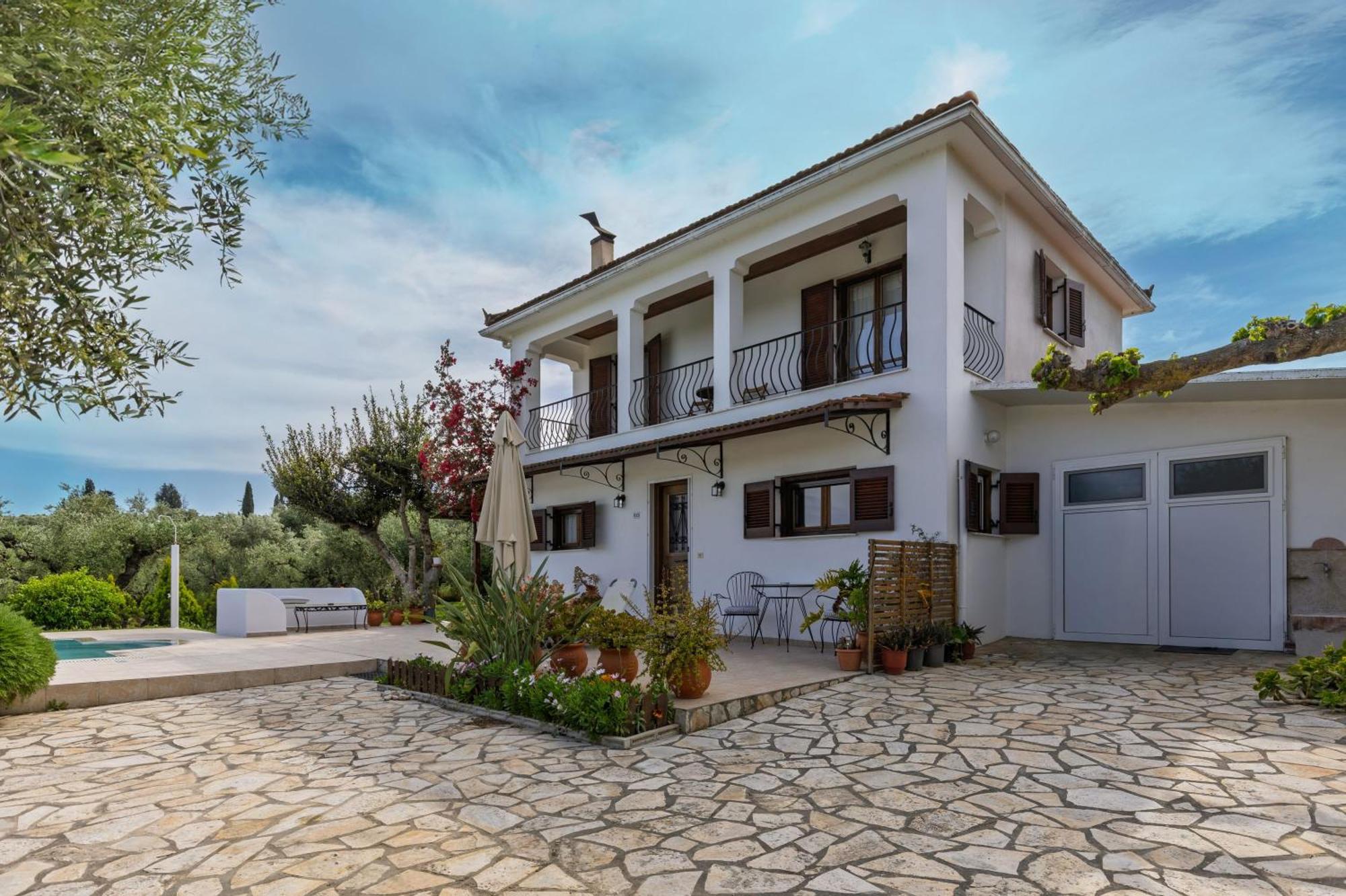 Villa Lola - 3 Bedrooms & Private Pool Lithakia  Extérieur photo