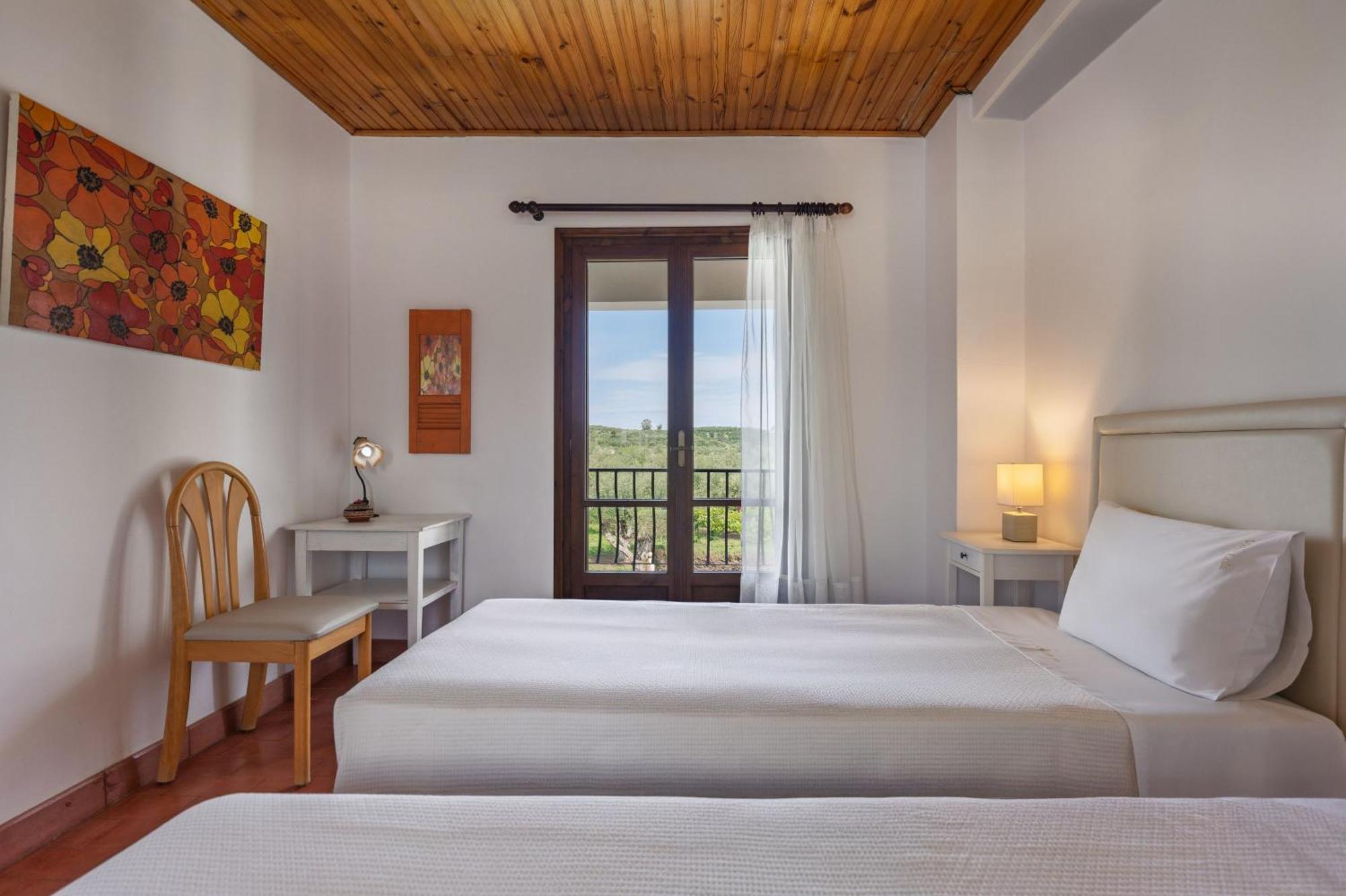 Villa Lola - 3 Bedrooms & Private Pool Lithakia  Extérieur photo